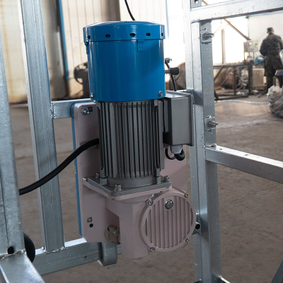 Подъемник подвесных лесов