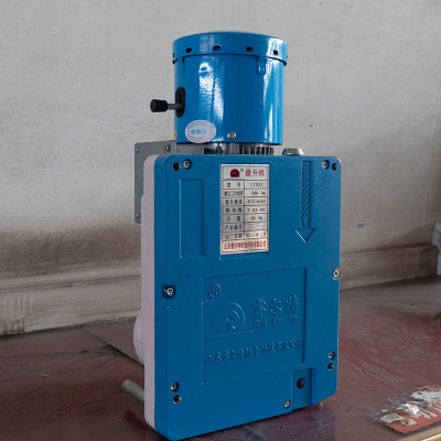 Тяговый подъемник для строительной люльки